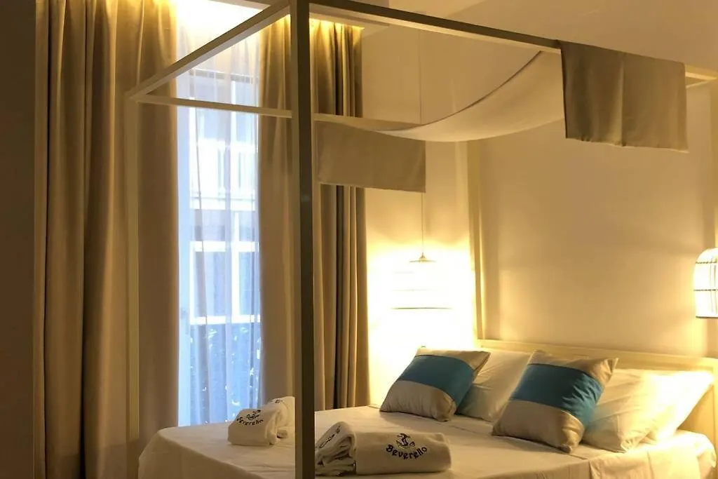 Apartment Home Beverello Naples